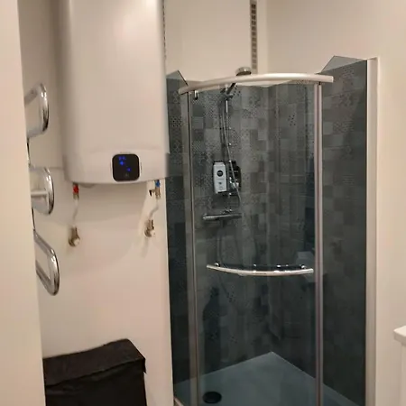 Bri170 Apartment *